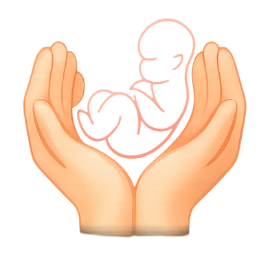Mãos segurando bebê representando experiência em parto normal